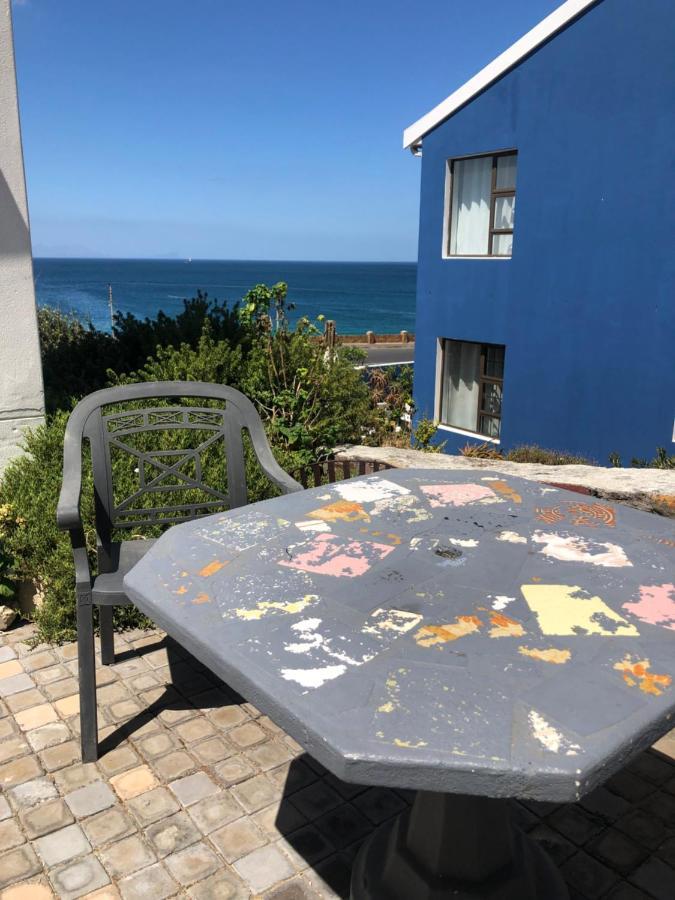 Ollava Guesthouse Simonʼs Town Εξωτερικό φωτογραφία